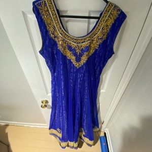 Traditional dress with scarf and silk pants stating size 46